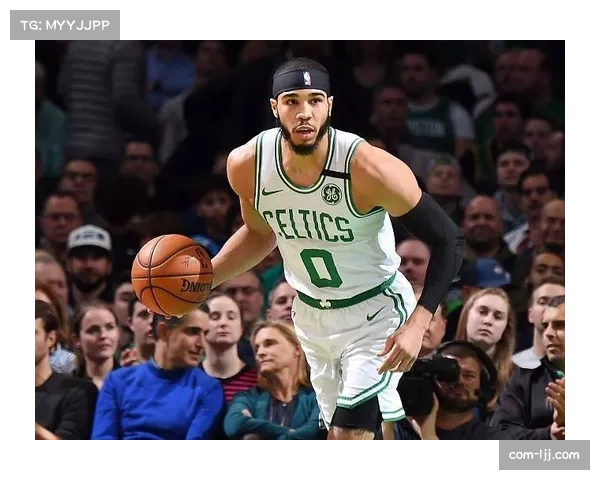 凯尔韦尔季前赛场均17分11篮板 三分命中率超四成展现核心潜力