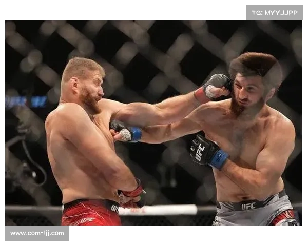 白大拿再批马扎加蒂争议判罚 坚称琼斯被DQ结果合理